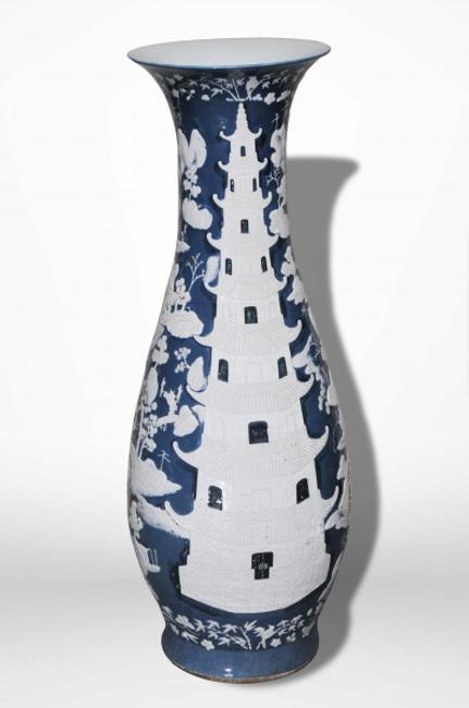 19世纪中国宫廷瓷器花瓶将成为特里蒙特拍卖行4月23日的主题……- Artwire
